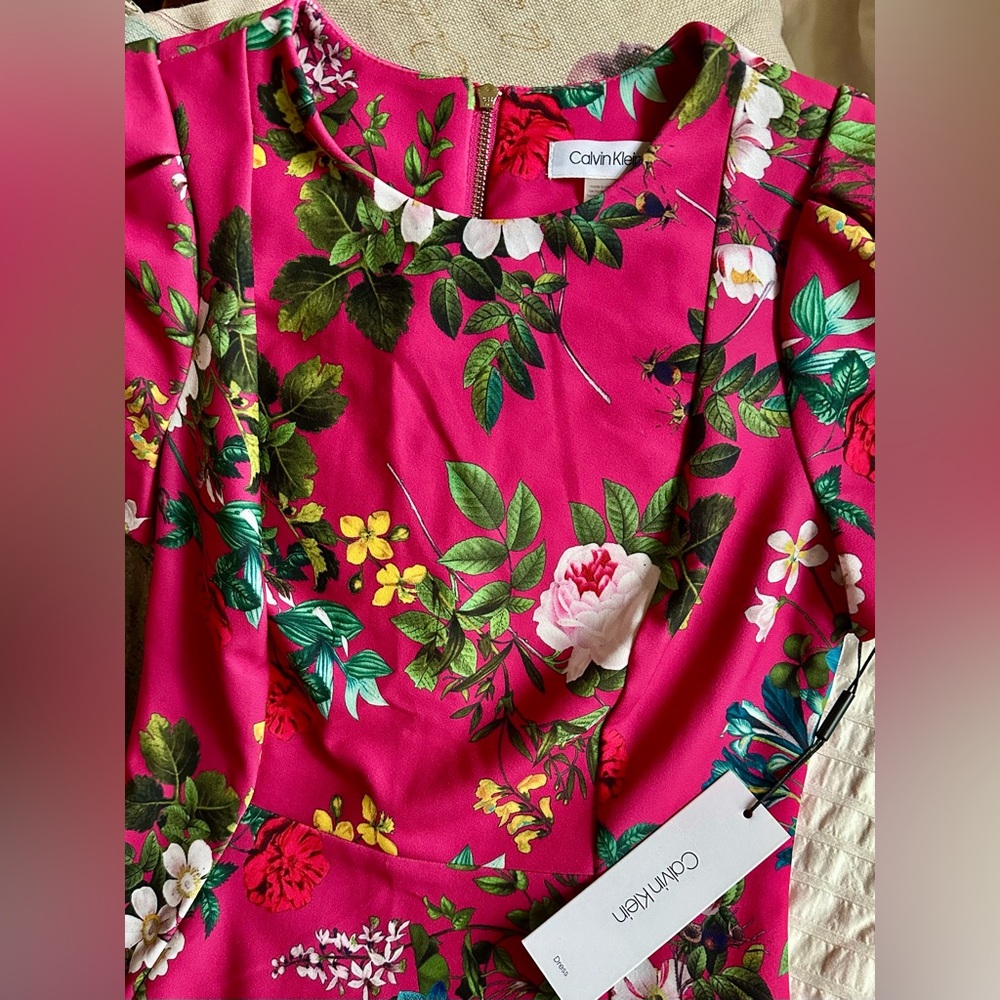 Calvin Klein Fitted Floral Midi Dress in Berry Pink - Picture 3 of 3